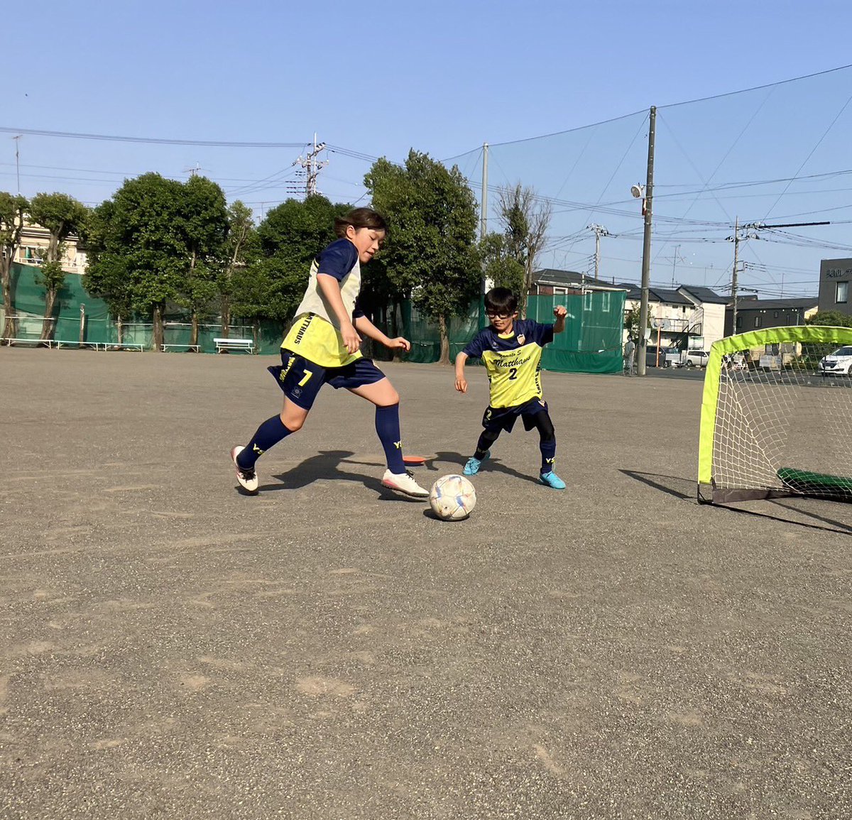 y_matthaus's tweet photo. 【マテウスサッカースクール】
マテウスサッカースクールの練習着が完成！早速みんなで着て練習！一体感がより高まり、いつもよりテンション高めの1日でした！
ウェア作成にご協力くださったUNITED FIVE @UNITEDFIVE_info 様
ありがとうございました！ https://t.co/zzgJUwljMp