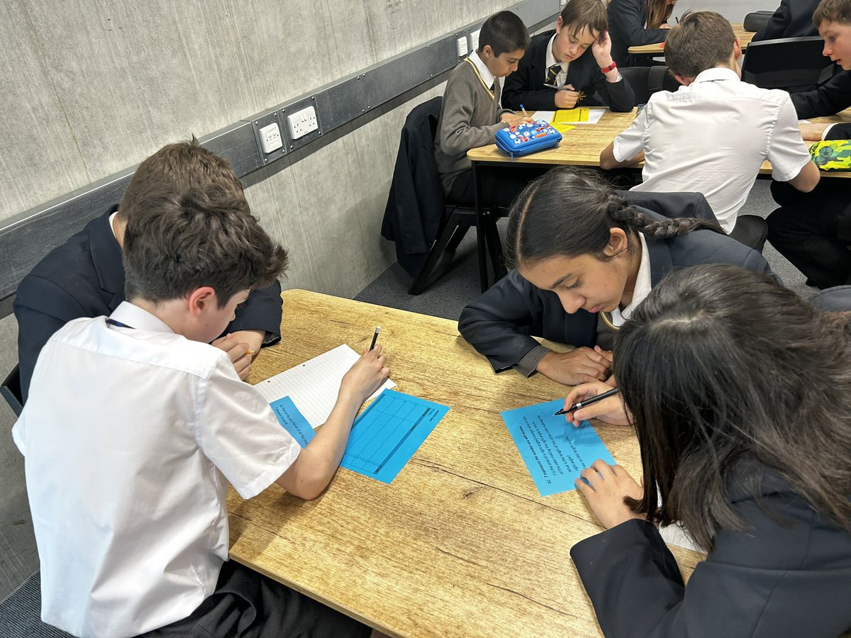 ElthamCarey's tweet photo. Y7 House maths GGGOOOOOOOOOOO!!

What a turnout!

Nathan, Aaron, Brigitta, Siddharth, Rex, Thomas, Nirvana and Ridhi representing the #BlueWave

#attemptgreatthings https://t.co/BYR7Nle78S