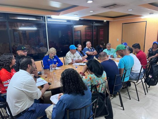 Congreso de la Nueva Época avanza en la consolidación de fuerzas en Anzoátegui  
bit.ly/41KFXs4
#PoesíaParaLaPaz