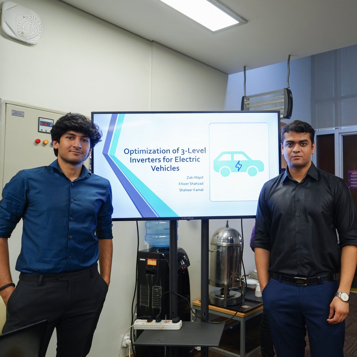 HabibUniversity's tweet photo. Our brilliant students from the Electrical Engineering and Computer Engineering programs showcased their hard work and dedication at #HabibUniversity's Final Year Project Showcase.
#FYPShowcase #EngineeringExcellence #ShapingFutures https://t.co/G2LpSI9ueY