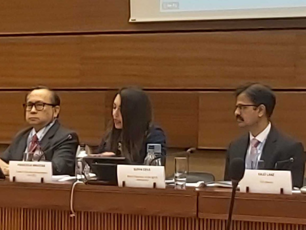 Center for International Environmental Law (@ciel_tweets) on Twitter photo Our very own <a href="/fra_mingro/">Francesca Mingrone</a> โ who is facilitating the dialogues โ stressed the role #HumanRights institutions can play to make sure that:
๐ #ClimateAction is participatory, and
๐ Civil society is able to effectively engage in climate policymaking. Our very own <a href="/fra_mingro/">Francesca Mingrone</a> โ who is facilitating the dialogues โ stressed the role #HumanRights institutions can play to make sure that:
๐ #ClimateAction is participatory, and
๐ Civil society is able to effectively engage in climate policymaking.