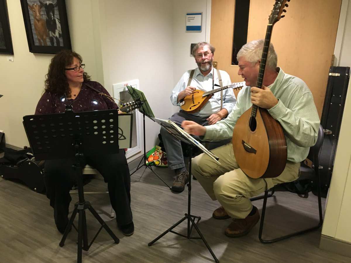 fidlamusic's tweet image. Amherst Mandolin Hub: Free Lessons, Beginner Courses, and Mandolins for Sale in Hampshire County, MA | ASO Music
#MandolinLessons #FreeMandolinLessons #BeginnerMandolin #MandolinsForSale #MandolinTeachers #AmherstMA #HampshireCounty

realasomusic.blogspot.com/2023/05/amhers…