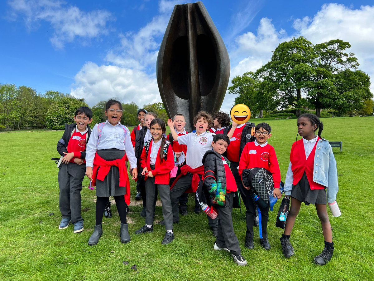 We’ve had a super day at Yorkshire Sculpture park using a map to locate Henry Moore’s sculptures ☀️