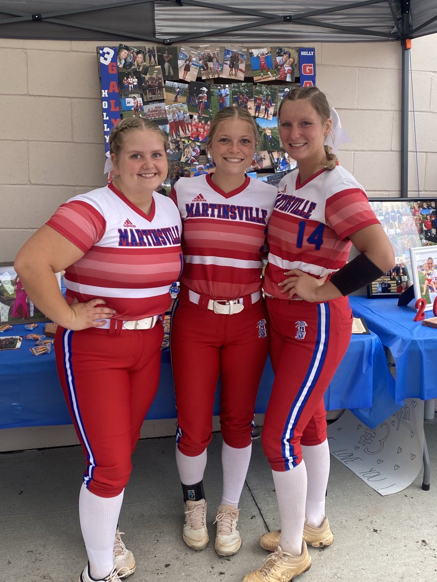 Last night, we honored 3 very special seniors!! @chloe11081987 @hollygalyan @karrs_21 We are going to miss them so much next year! Thank you for all you have done for Martinsville Softball!!