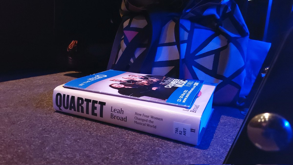 Love the unique perspective on @MusicintheRound concerts from behind the seating blocks!#SCMF23 still has plenty of surprises, though at least one audience member is preparing for autumn. Looking forward to having you with us @LeahBroad, when @RachelRJRvla plays Rebecca Clarke.