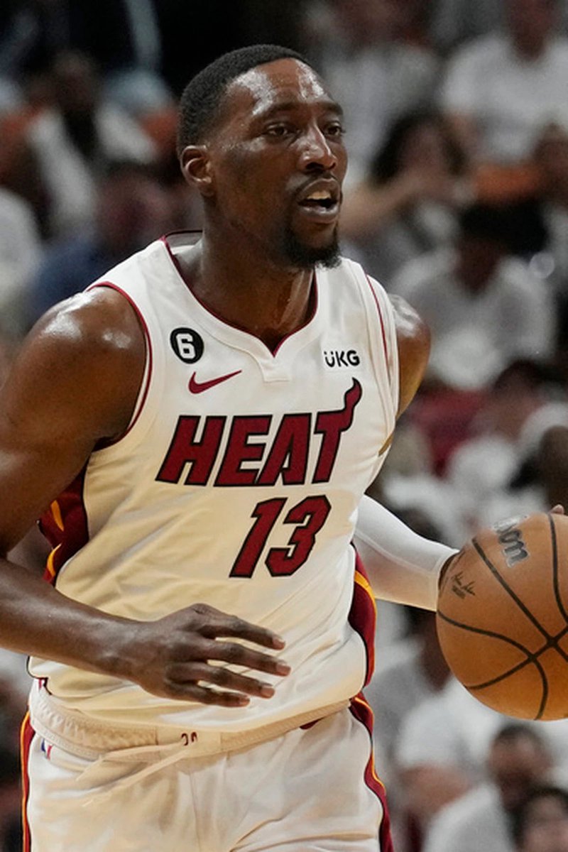 PlaybookSN's tweet photo. Bam Adebayo against the Celtics this season:

25 PPG
9 RPG
3.5 APG  
57 FG%, 82.6 FT%

As important as Jimmy is, this series is all about Bam https://t.co/J3FzYdG1RG