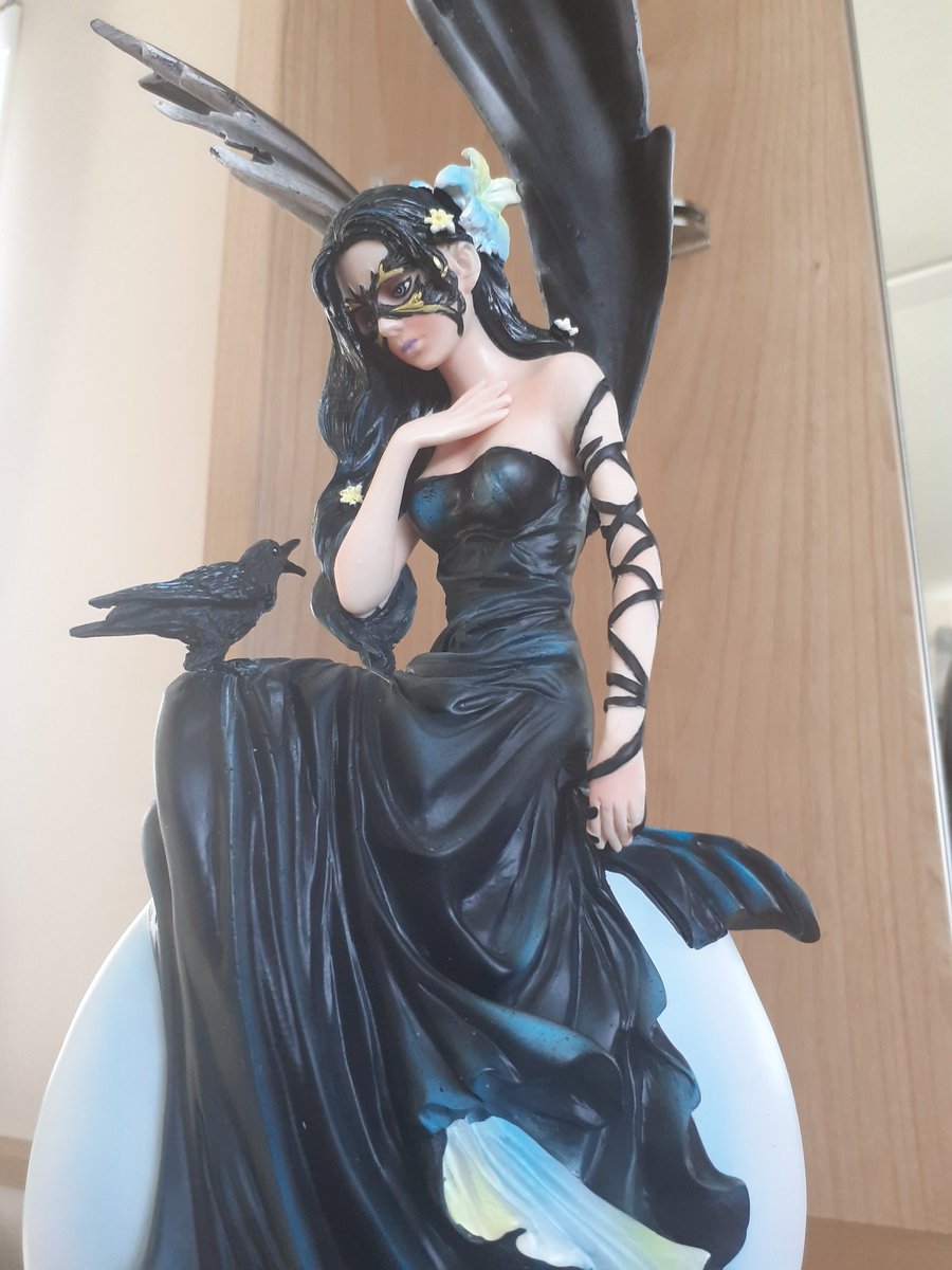 Slarty247's tweet photo. New addition to the fairy family:
"Dark Skies" part of the #NeneThomas collection by #NemesisNow 🧚♀️🧚♀️🧚♀️ https://t.co/7soD0z7Stb