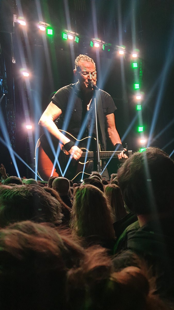 melobay's tweet image. #springsteenparis #SpringsteenTour2023