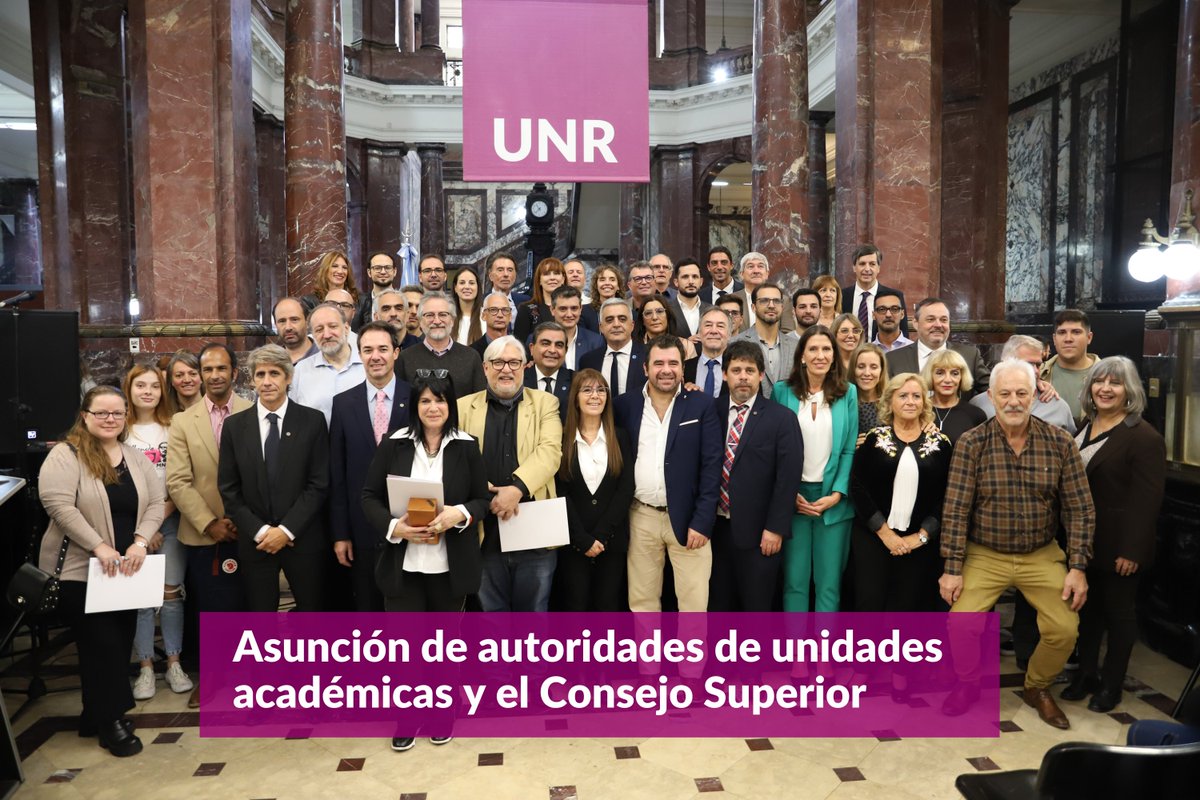 Tomaron posesión de sus cargos los nuevos responsables de las 12 facultades de la UNR, la Directora de la Escuela Agrotécnica y los nuevos consejeros y consejeras superiores 🙌🏼

▶️ Conocé todos los detalles del evento en unr.edu.ar/asuncion-de-au…