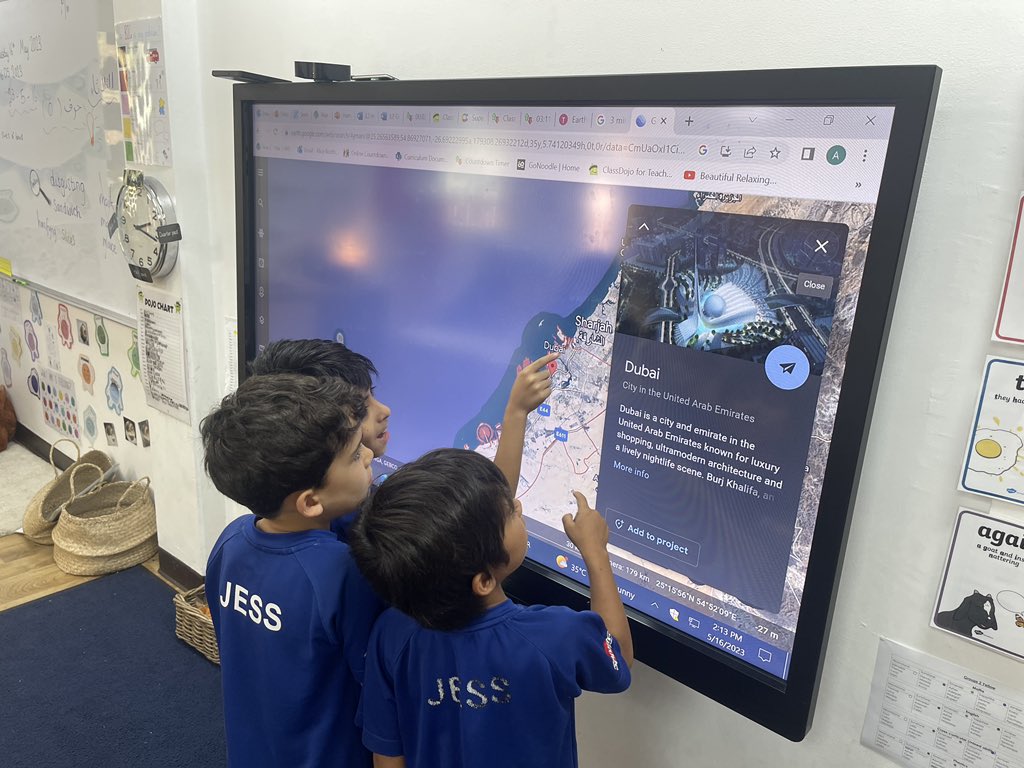 JESSPrimaryYR2's tweet photo. In MSC this week, the children were challenged to name and locate the 7 emirates. Great map work Year 2! 🗺️📍🇦🇪 @JESSDubai @JESSPrimary https://t.co/PzBrZ9zChG