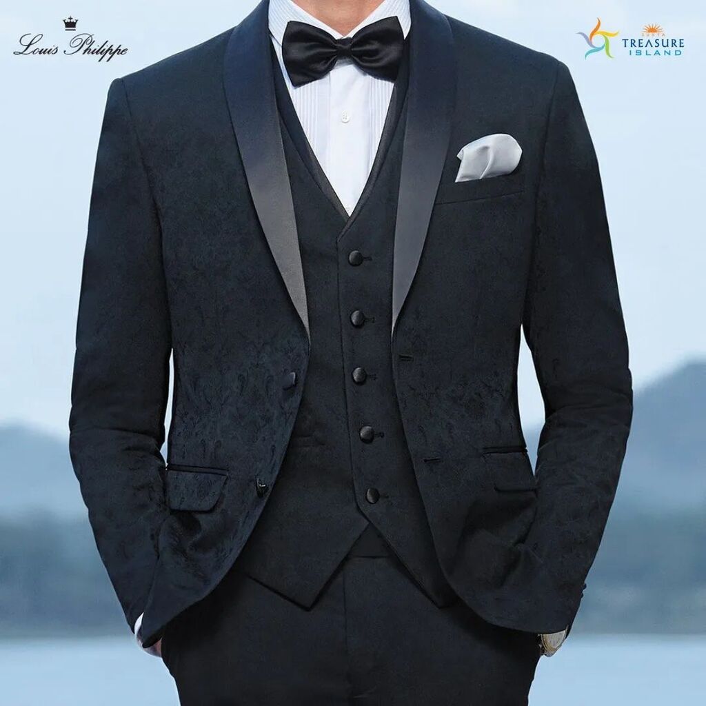 Crafted with attention to detail, it commands attention and is the perfect sartorial choice for a summer wedding. Visit the Louis Philippe store at @suryatimall #LouisPhilippe #SummerLuxuryWeddings #WeddingSeason #WeddingCollection #ARoyalAffair #bhil… instagr.am/p/CsV-YuoyrWN/