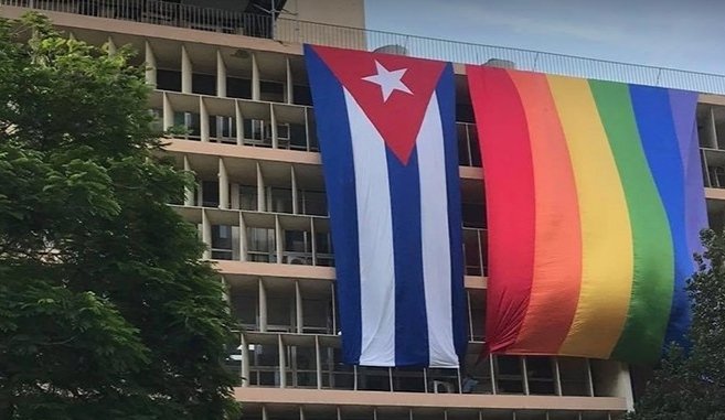 'Por todas las familias, el Amor es Ley', es el tema con que #Cuba celebra este Día Internacional contra la Homofobia, la Transfobia y la Bifobia.

Defender el respeto y la inclusión es también construir una sociedad cada vez más justa, con #TodosLosDerechosParaTodasLasPersonas.