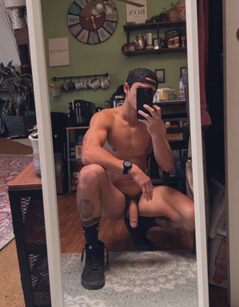 DicksOfVenus's tweet photo. do you like my tattoo? 🙄 https://t.co/9TQjMRCSmo