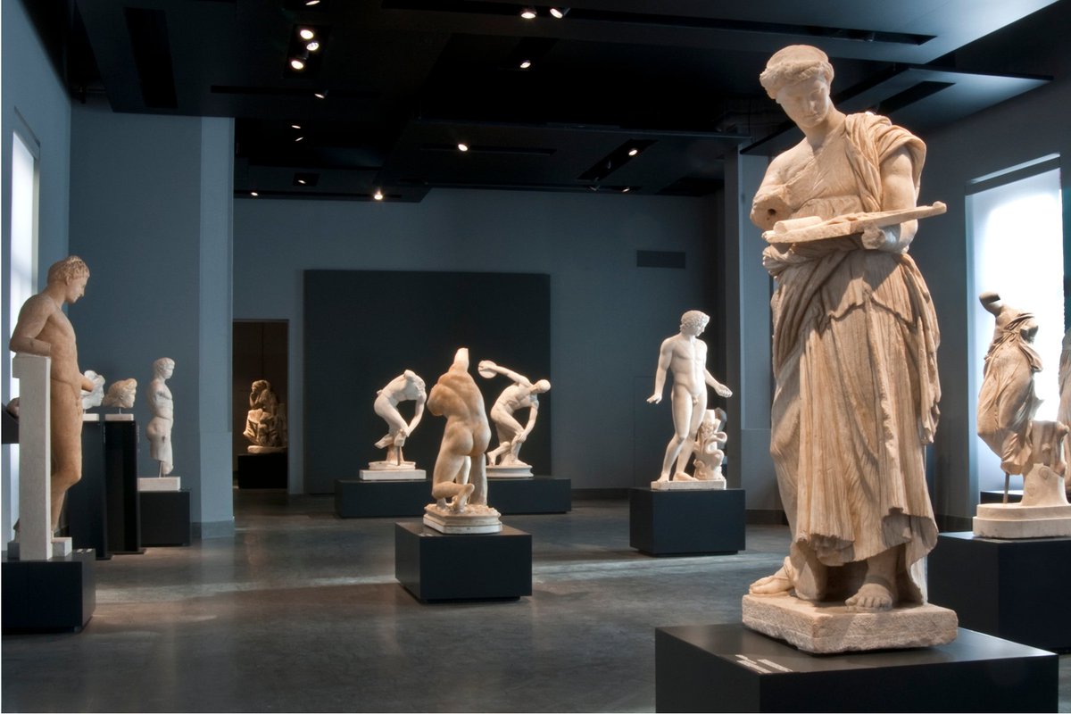 ACCESS TO IMAGES OF PUBLIC CULTURAL HERITAGE IN ITALY🧵

On April 11, 2023, the Italian Minister of Culture, Gennaro Sangiuliano, issued Ministerial Decree No. 161, which establishes the minimum fees for reproducing cultural property in state archives, libraries, and museums. 1/5