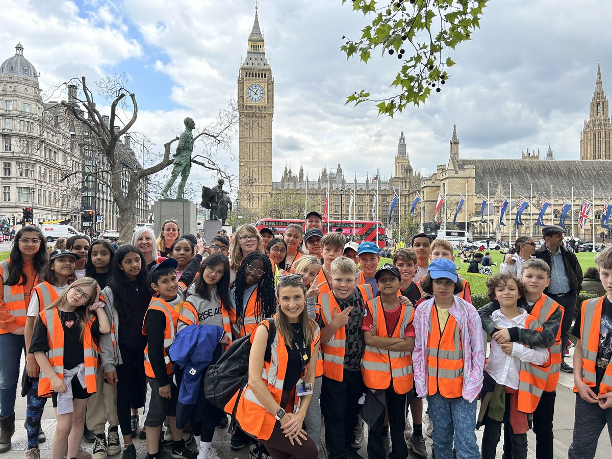 Roundhay Year 6 tweet media