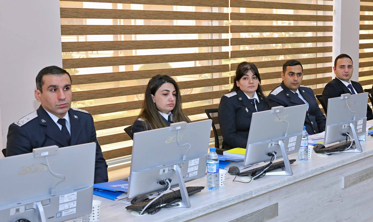 Workshop on 'Updated #UNHCR Guidance Note on #Afghanistan & Drafting and Decision Making' for the staff of @migrationAZE organized in the @RTCM_Azerbaijan jointly with @AzerbaijanUnhcr. #training #regionalcenter #migration #capacitybuilding #refugee