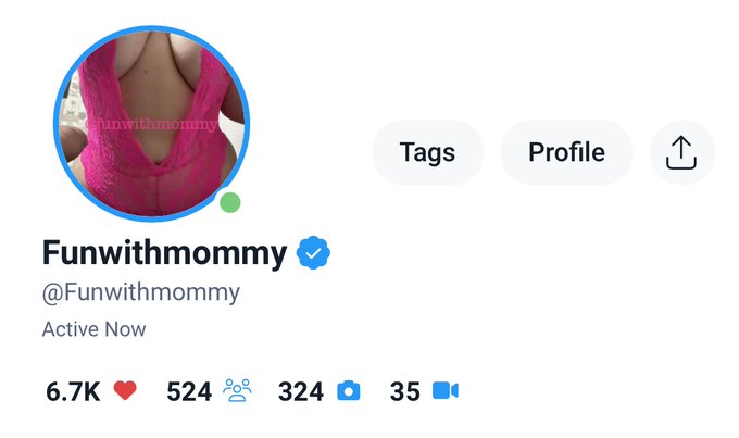 Online &amp; waiting to play 😈😈 fansly 💋💋 https://t.co/VKl6jGDacm