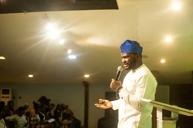 osca_hq's tweet image. Are you ready for the upcoming oscafest? We&apos;re glad to announce that some amazing speakers will be joining us this year! Let&apos;s take a look at some of the incredible minds that graced our stage at #oscafest22.

@unicodeveloper Shared an exciting talk on ‘&apos;The Golden Ticket’&apos;