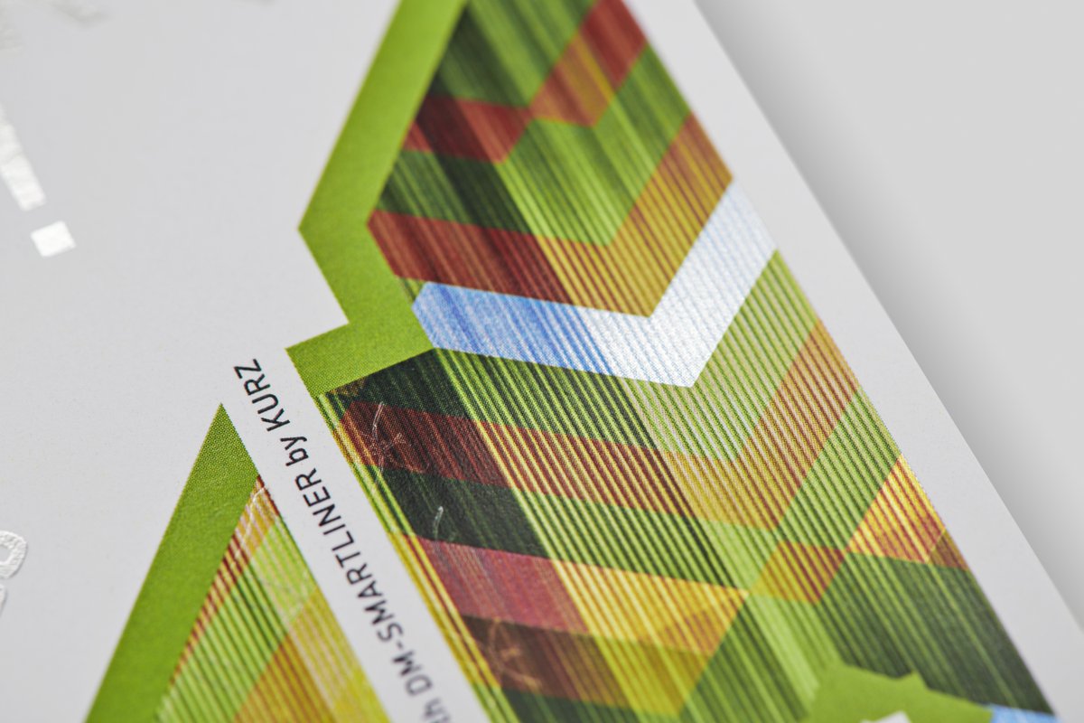 KURZUSA's tweet photo. Our DM-SMARTLINER unit supports small format printers that finish jobs up to SRA3 sheet size with a high-speed, high-gloss metallization!

Learn more here! https://t.co/uwPwlnWkCA

#KURZusa #Smartliner #digitalmetal #metallicembellishment #packaging https://t.co/eNnBX8AkAf
