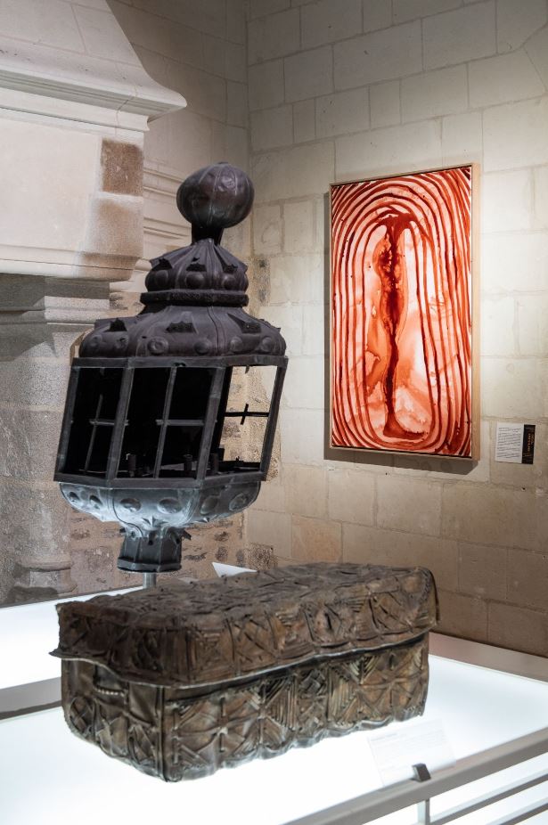 ChateauNantes's tweet photo. Demain jeudi de l'#ascension, le musée est ouvert et vous accueille de 10h à 18h, une belle occasion pour découvrir l'exposition #ExpressionsDécoloniales

@btoguo2 @jfbocle @MoreiraProject#RosanaPaulino  @MToiliye @karawalker_art

📍 #Nantes
📸 David Gallard, LVAN https://t.co/FJKUplBo7c
