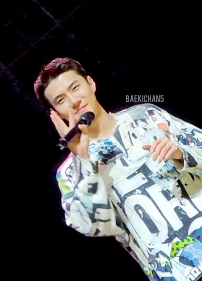 baekichan5's tweet photo. Mentally still here where Oh Sehun’s serving high-quality visuals 🐣🐣🧡🧡🧡
#세훈 #SEHUN #EXOSCinKL #EXOSC_BACKTOBACK_IN_KL #EXOSCinMY #EXOSC #SendOffEvent https://t.co/FICaSW8gkh