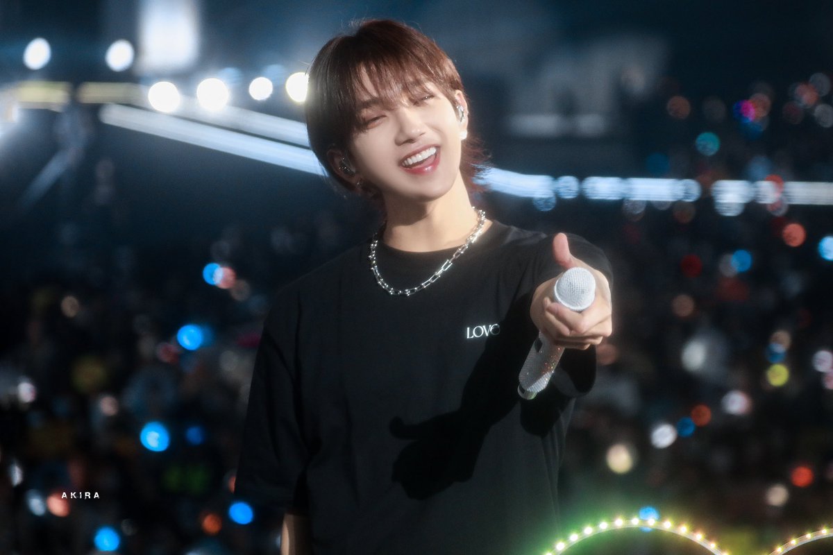 modtsoi11's tweet photo. 🤩

#조슈아 #JOSHUA 
#SEVENTEEN
@pledis_17 https://t.co/lnT2PqzckO