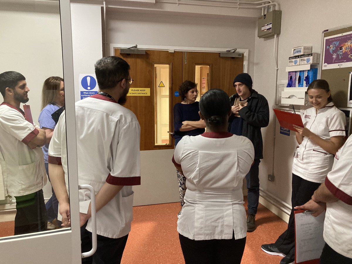 hbattyphysio's tweet photo. Fantastic authentic #simulation with brilliant actors from @MedicalRolePlay for our @SHURadiography students during their #simulatedplacement. Amazing job by the team to put this together and big thanks to the actors who enabled such rich learning for the students 👏👏👏@ahpshu https://t.co/NbnGBJqk1j