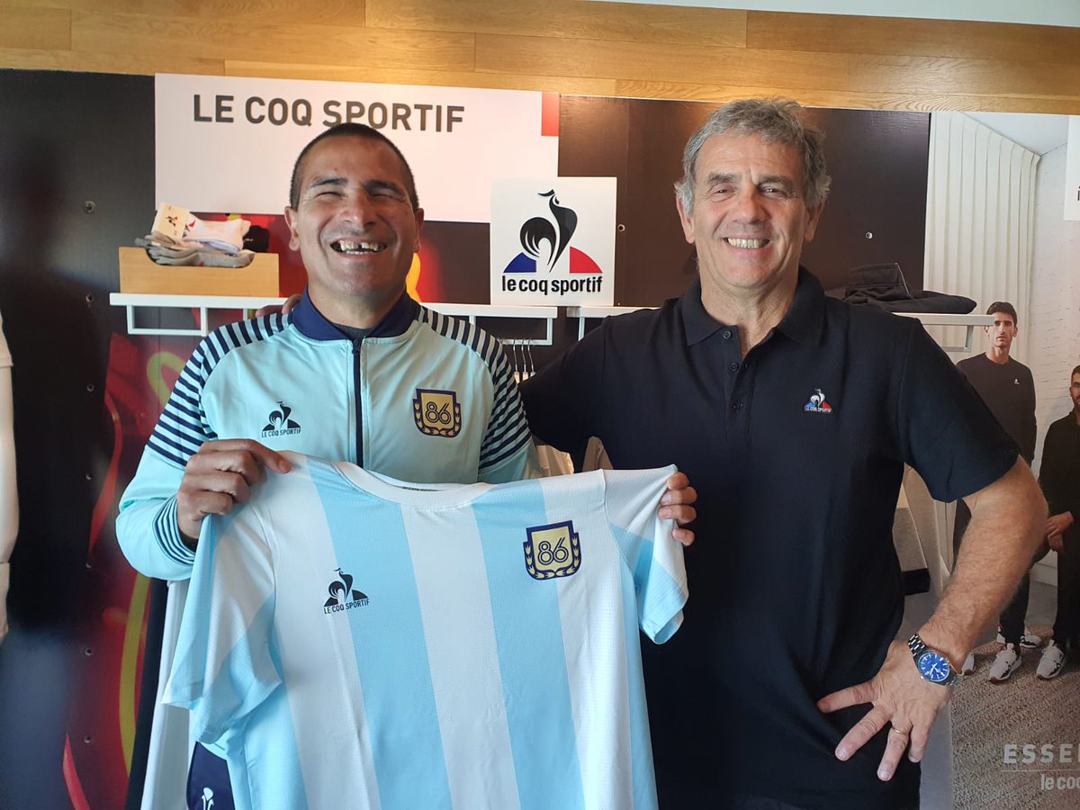 👉🏻🇦🇷 Gracias Diógenes de Urquiza por recibirme en las oficinas de Le Coq Sportif. Agradecido por la ropa lindísima, la charla y los proyectos que se vienen. Siempre es un gusto hablar con vos.