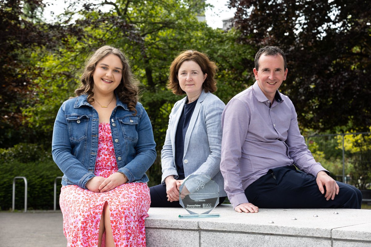 SEFSUCC's tweet photo. Congratulations to Ciara Millerick, 4th-year @uccchemistry on receiving the @thermofisher Prize in Organic Chemistry. This is the first year of the prize which was presented at the #UCCSTEM Awards.
Thank you to Thermo Fisher Scientific for their support.
https://t.co/4rpsJHESVp https://t.co/8BacXNU4tD