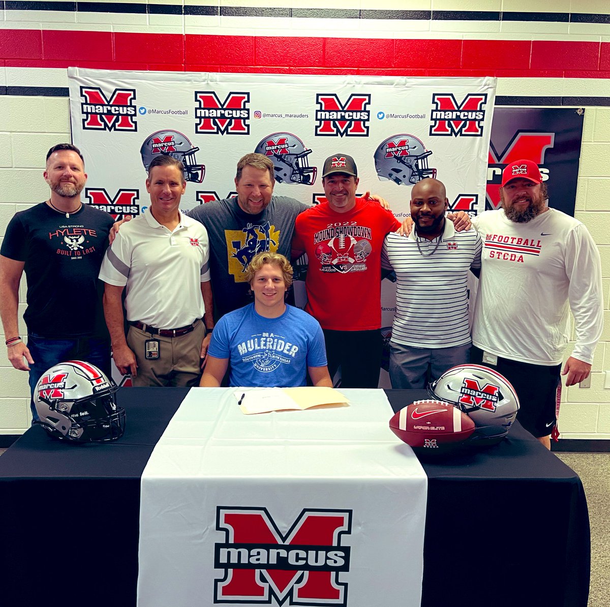 I have been blessed to be a part of signing day for 100’s of kids over the years as a coach and and admin, but this one is special cause he is all mine!! <a href="/JundJake/">Jake Jund</a> <a href="/muleriders/">Southern Arkansas University</a> is getting my thunder🌩️, you make me so proud! <a href="/MarcusFootball/">Marcus Football</a> Thank you for everything! ❤️🖤#DreamBig