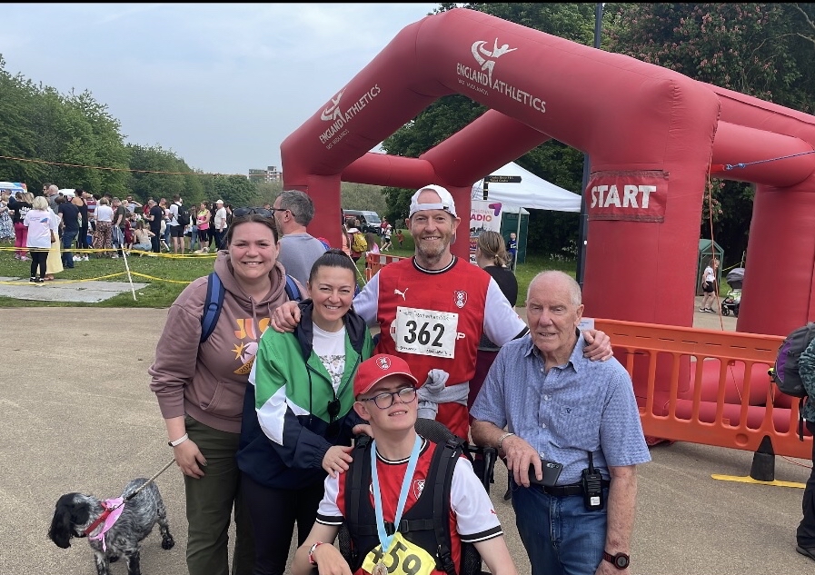 We've been sent these amazing photos of one of our students completing the 1-mile Clifton Park Fun Run, set up by our friend Ray Matthews in aid of Age UK.