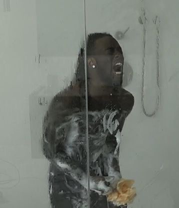 naihavin's tweet photo. Me singing my heart out in the shower : https://t.co/xVInTdV37Z