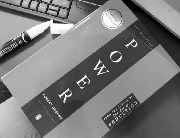 dhinu_sharan's tweet photo. Law 2: Be cautious with friends and learn to leverage enemies for success. Friends may falter, but former foes have more to prove. Embrace the power of rivalry. ⚖️🔥💼 #48LawsOfPower #Law2 #SuccessTips https://t.co/WtSfefW0YY