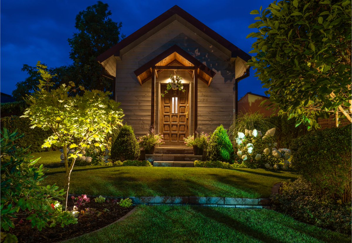 AustexSprinkler's tweet image. Don't let the darkness stop you from enjoying your outdoor areas. Call us today for your free landscape lighting consultation! 📞🌉 #nighttimefun #freeconsultation #austexsprinklers