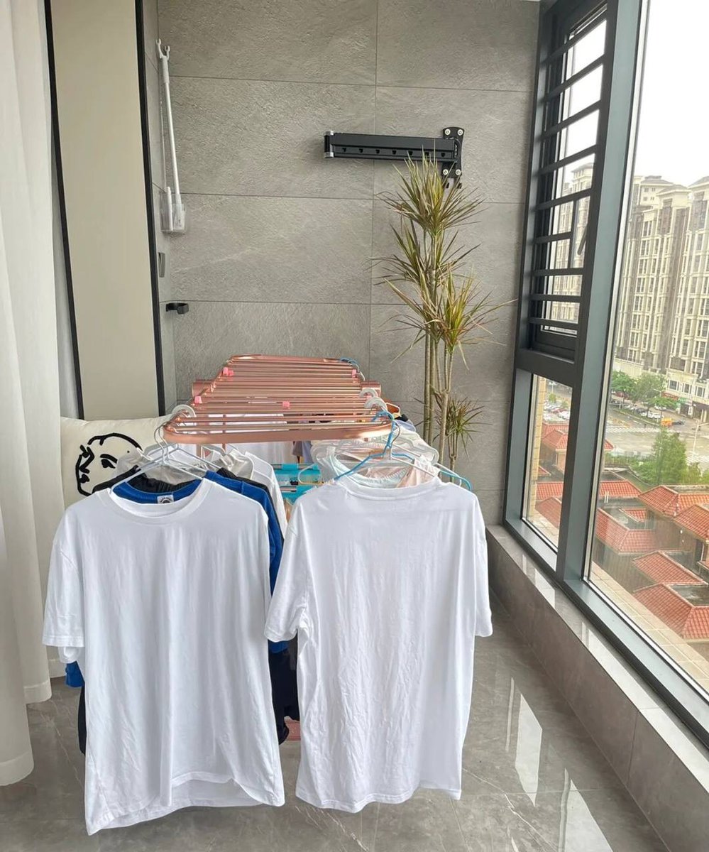 Warkhfh's tweet photo. Finally finished today's laundry🥱🥱 https://t.co/WbVQgEDda3