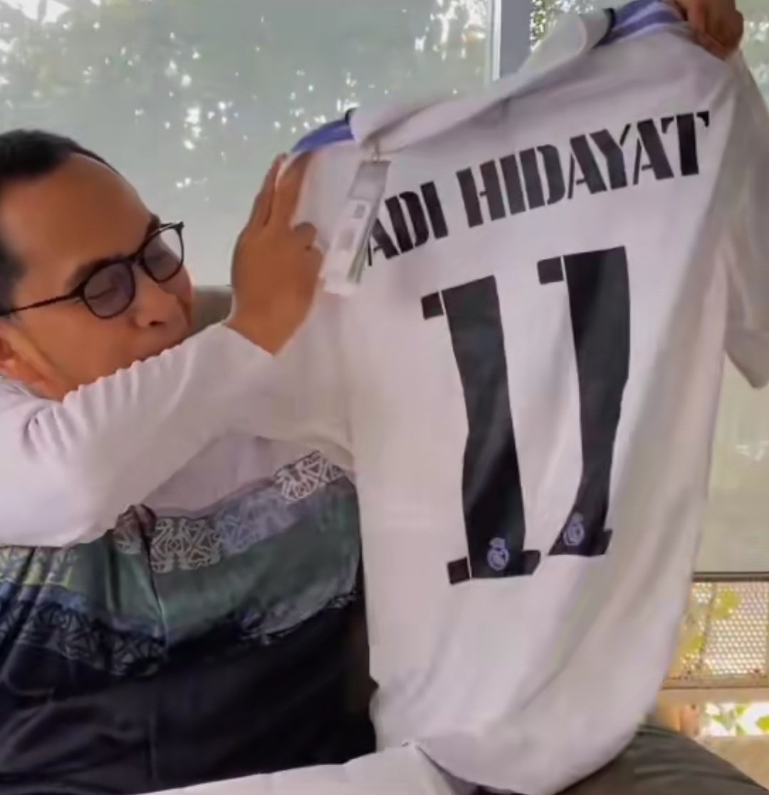 realmadridindo1's tweet photo. بسم الله الرحمن الرحيم https://t.co/7GeLSJalix