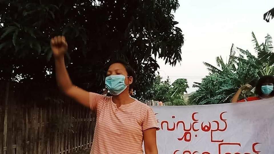 KimMinJi263's tweet photo. In Shweyekyi village, Yinmarbin township , a protest went on to oppose military dictatorship today.  #2023May17Coup  #G7HearTheVoiceOfMyanmar #G7WhatAboutJapan #WhatsHappeningInMyanmar https://t.co/JI2MvVHyS9