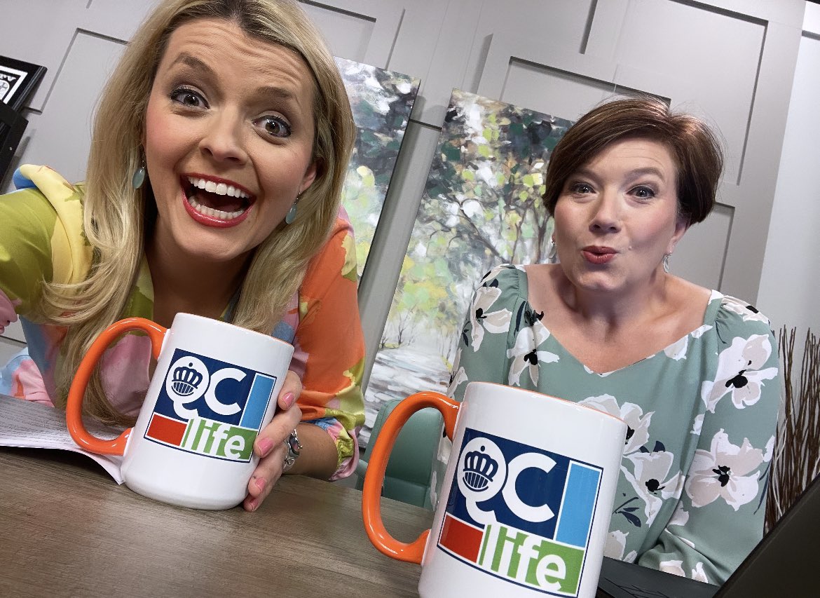 Same pic, new angle! They are pretty excited about it. Did you know you can stream QC Morning with @MaryKingTV and @WBTVKristenM right now on the @WBTV_News app???? Do it!!