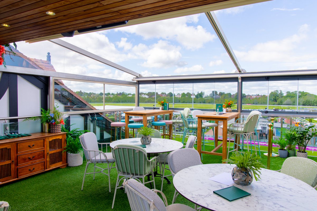 There are parties, and then there’s 𝒓𝒐𝒐𝒇𝒕𝒐𝒑 𝒑𝒂𝒓𝒕𝒊𝒆𝒔.

And when you’re after a rooftop party, is there really anywhere else quite like 1539?

👉1539.co.uk

#1539Chester