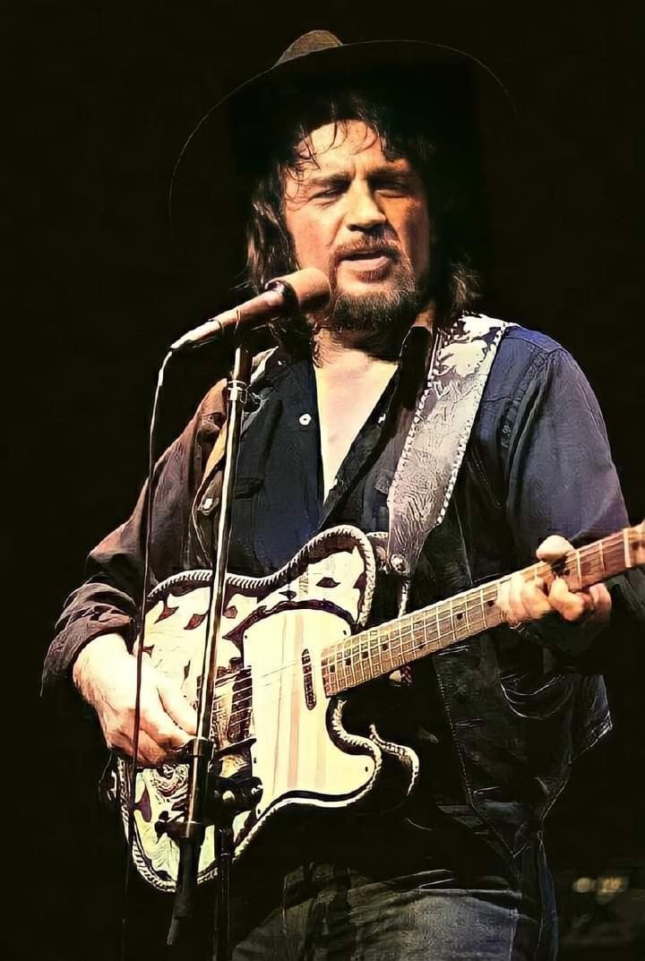 Happy    #WaylonWednesday Everyone