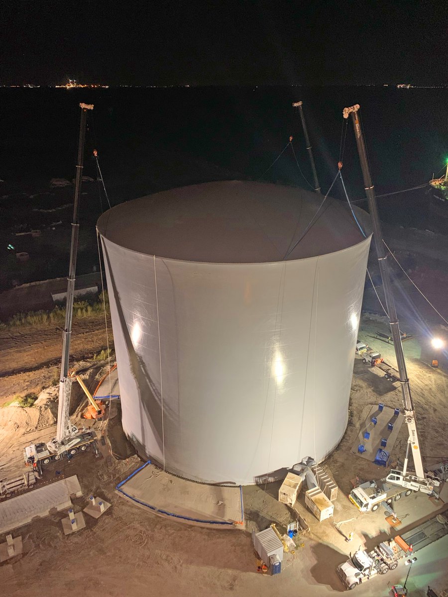 Sims is on the job at the Port of Tampa Bay! This 70,000-ton dome was inflated in under two hours with the assistance of three Tadano cranes. The facility is one of the largest of its kind in the U.S. and will be a storage unit for cementitious materials. #SimsCrane #TadanoGroup