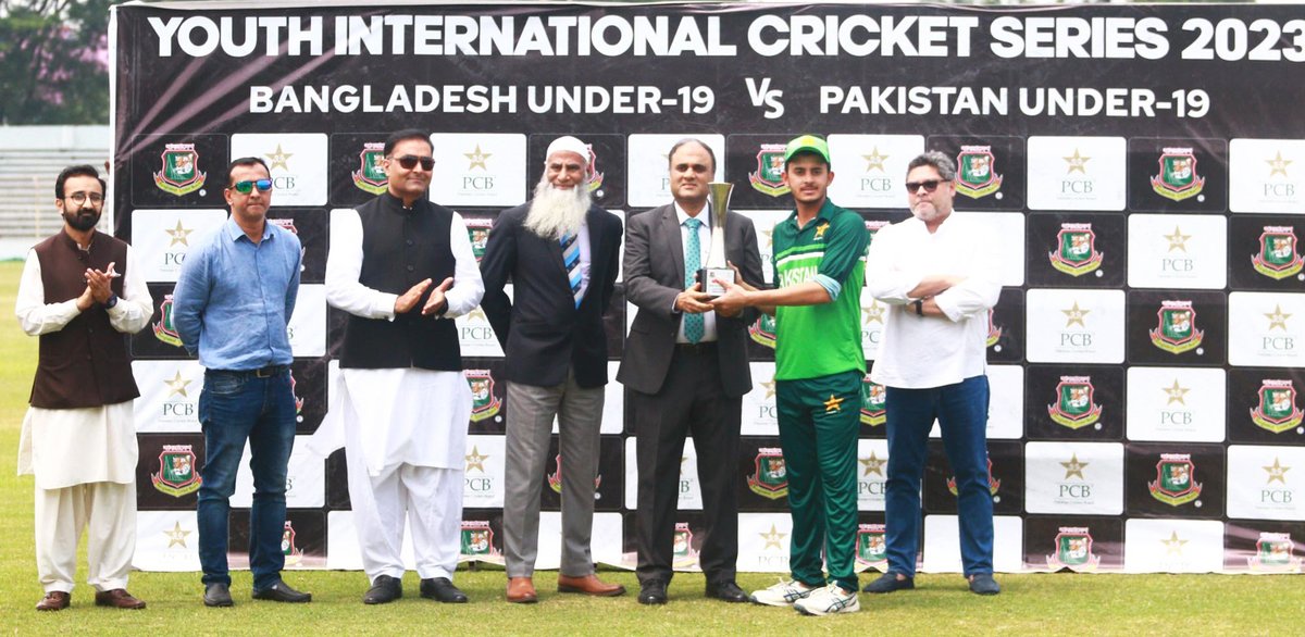 AbdullahNadim2's tweet photo. BCBtigers: Youth International Cricket Series 2023
Bangladesh U19 Vs Pakistan U19 | T20

Mirza Saad Baig, the captain of Pakistan's U19 team, received the trophy after winning the T20 Match.

Man of the Match: Shamyl Hussain 67(49) Runs (Pakistan U19)

#… https://t.co/mQKVGNJkzj