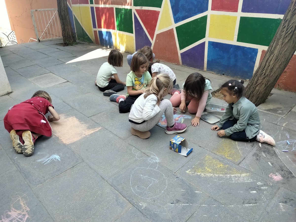 Escola Pit-Roig tweet media