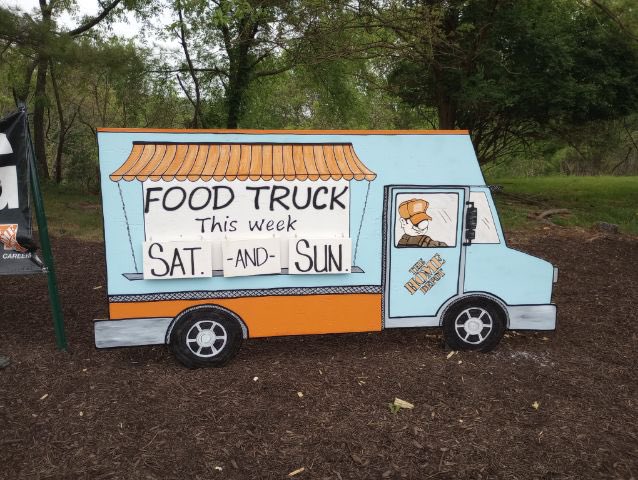 HomeDepotRoss's tweet photo. Come dahn for food trucks n’at every weekend! https://t.co/kXBwll0Tth