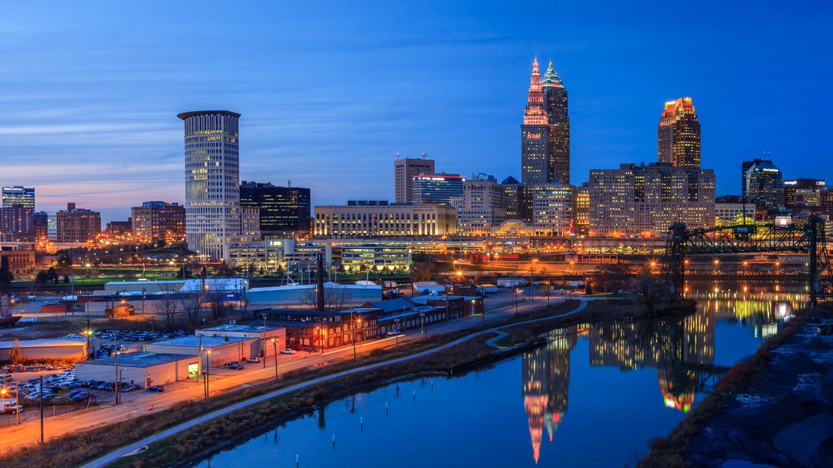 How would you like to be in with a chance to win: 

Return flights to Cleveland with <a href="/AerLingus/">Aer Lingus</a>  🇺🇸
4 nights in a luxurious 4* hotel📷
Tickets to the Rock &amp; Roll Hall of Fame🎸

To enter: FOLLOW &amp; RT

Winner announced Friday 19/05

Details: dublinairport.com/latest-news/20…

Good Luck 🤞