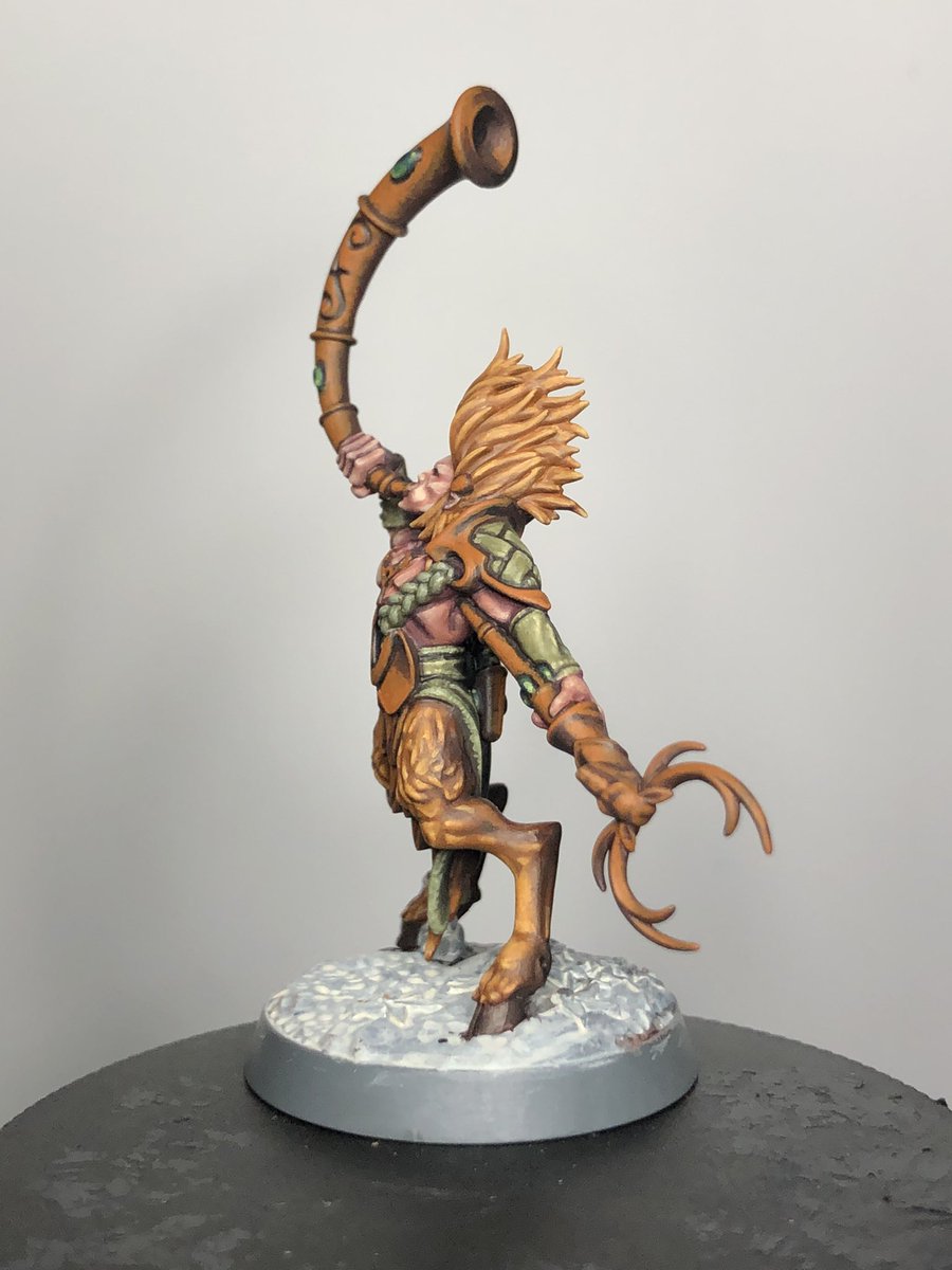 FancyKelvin's tweet photo. Just some time night just getting some shadow on the metallics and added some secondary reflections
#aos #warhammercommunity
#gamesworkshop #ageofsigmar #wip #warhammerwip #hobbypainter #paintingwarhammer #miniaturepainting 
#sylvaneth #kurnoth #skaethswildhunt #kurnothi https://t.co/iB56NakplJ