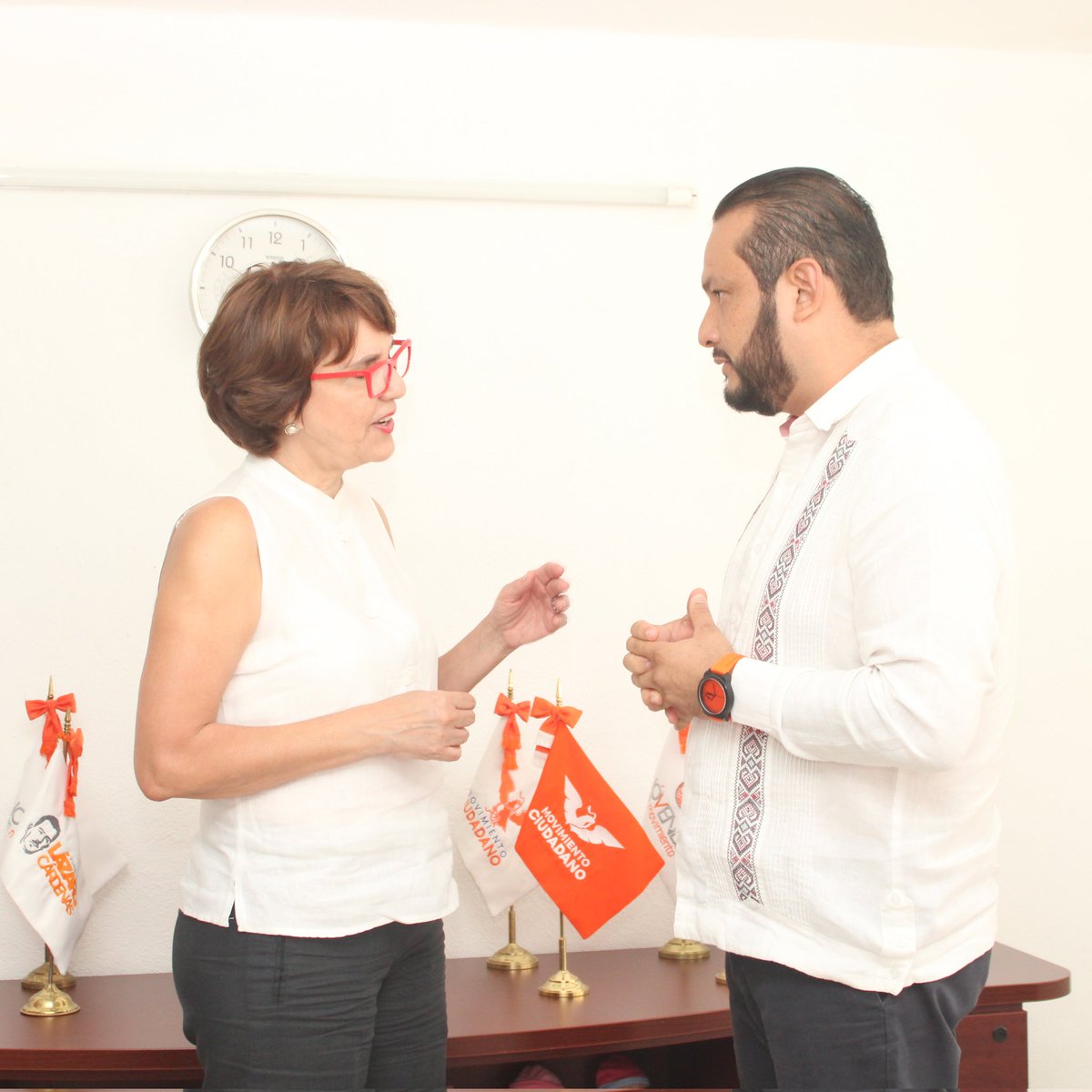 Lo dijo muy claro nuestra senadora <a href="/Pat_MercadoC/">Patricia Mercado</a>: ¡Vamos solos!
<a href="/MovCiudadanoMX/">Movimiento Ciudadano | Movimiento Naranja</a> no es un partido nuevo, tiene más de 20 años y consideramos que somos diferentes, proponemos buenos gobiernos y un buen ejercicio legislativo.
¡Bienvenida Senadora!
#ElFuturoEsNaranja