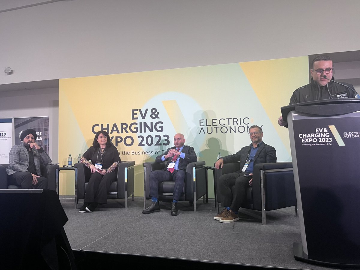 deepan_dhingra's tweet photo. All set for the cybersecurity panel discussion at @ElectricAutonmy, The Un-hackable vehicle, @_investwe @EDawsonEcDev @FrankAbbruzzese @foresight_guru @colindhillon  @mitramir https://t.co/3yYXlEZAb0