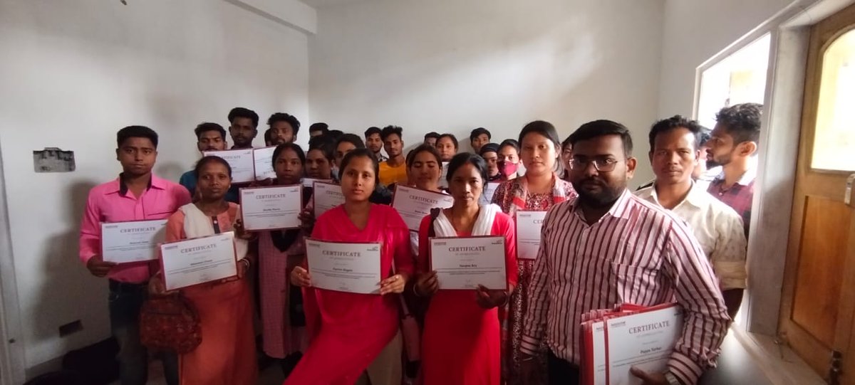 firstsource's tweet image. We teamed up with @nasscomfdn and @qmansys for an initiative called the "Skilling Youth on Green Jobs Project". The goal? To give skill-based training to 150 talented young people from underserved communities in West Bengal, India.🎓💪
#SourceofGood #ESGatFirstsource
