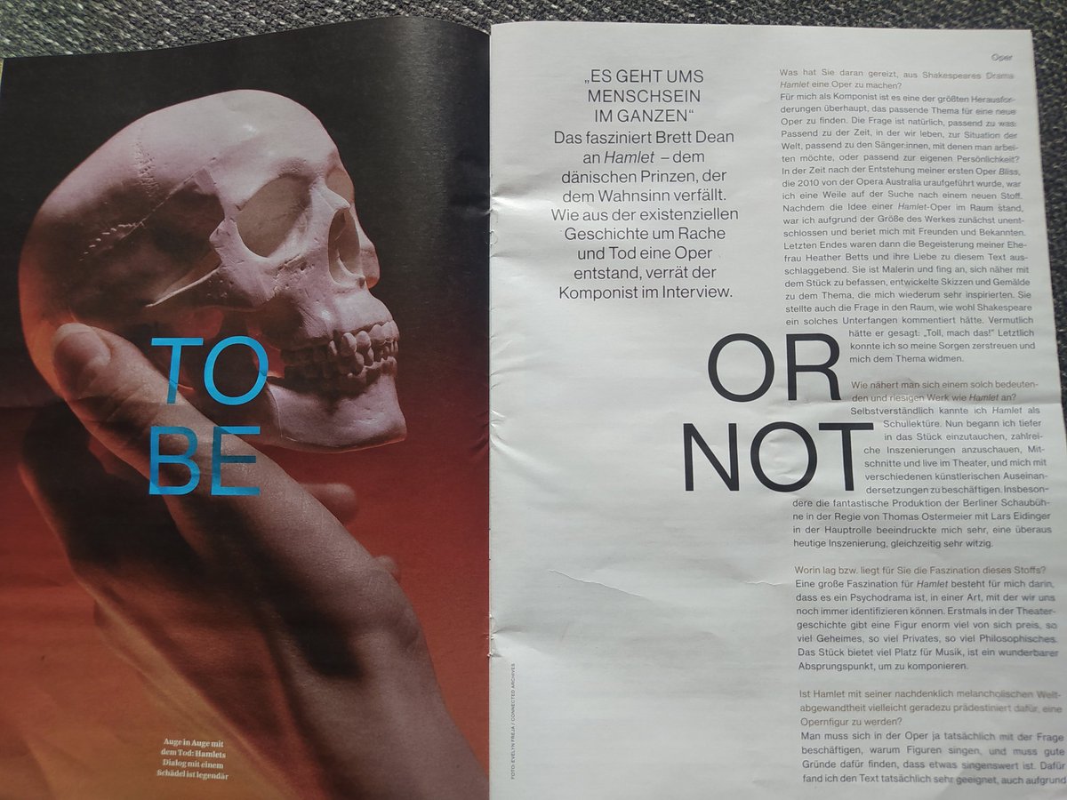 Auch die <a href="/bay_staatsoper/">BayerischeStaatsoper</a> verwechselt III./1. mit V./1. 
Ach, armer Yorick.... möchte man da sagen. #BSOHamlet